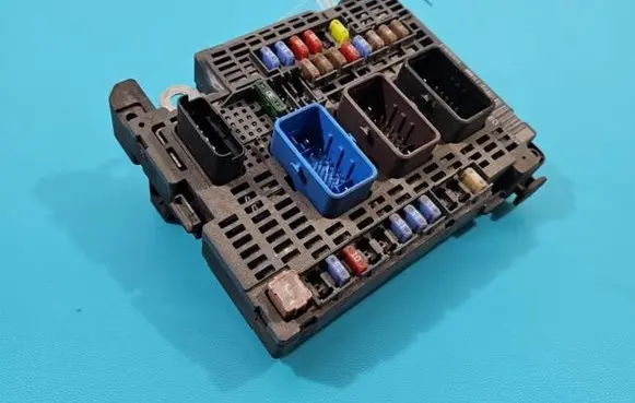Peugeot 508 Central body control module 9807428180 IMPRK1381095