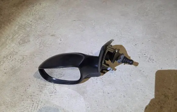 Peugeot 206 Front door electric wing mirror 4985000