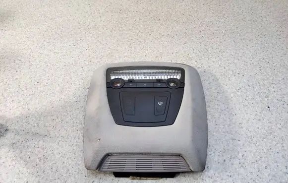 BMW 7 F01 F02 F03 F04 Front seat light