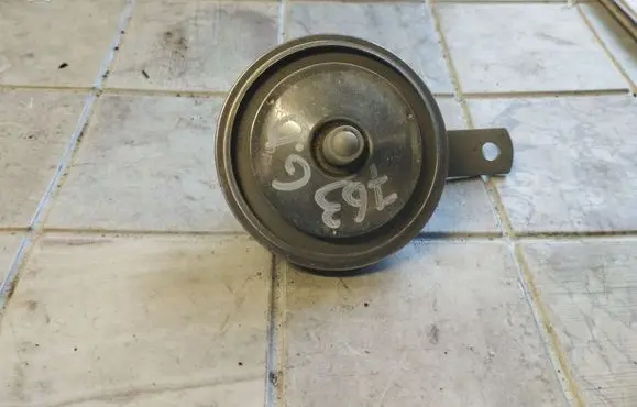 Audi A6 S6 C5 4B Horn signal 722367 CH5070105 4B9951113A