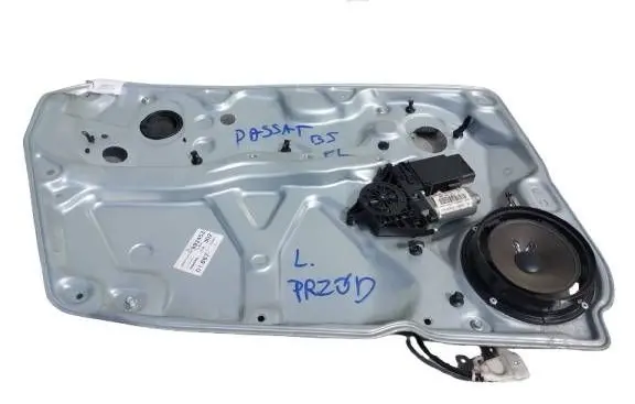 Volkswagen PASSAT B5.5 Front door window regulator motor 3B4837751PD