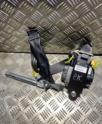 Subaru Legacy VII Front seatbelt