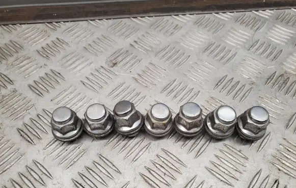 Lexus NX Nuts/bolts 