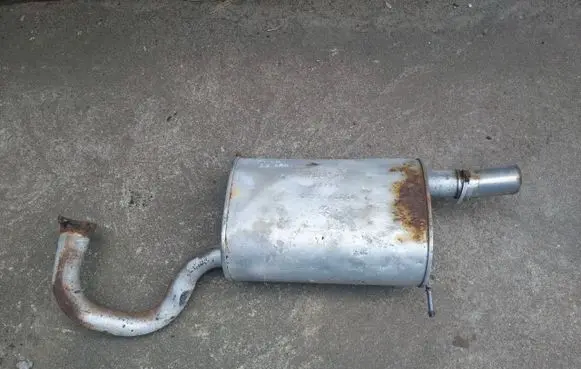 Chrysler PT Cruiser Rear muffler/silencer tail pipe 05278846AD