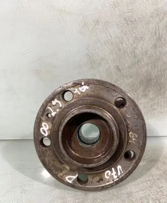 Volvo S70 V70 V70 XC Front wheel bearing hub 
