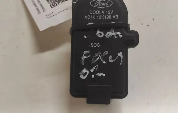 Headlight level adjustment motor