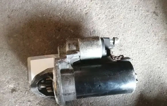 Mercedes-Benz C W204 Starter motor A0061512501