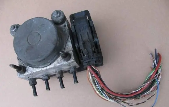 Fiat Grande Punto ABS Pump 51798104 0265232053 0265800690