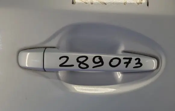 Toyota Prius (XW30) Front door exterior handle 