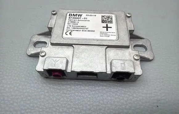 BMW 5 G30 G31 G38 Aerial antenna amplifier 8735007