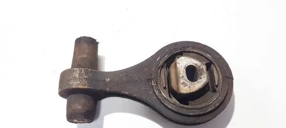 Fiat Doblo Engine mount bracket