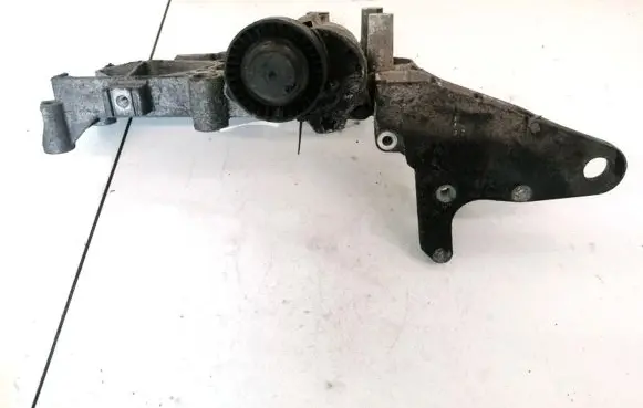Volvo S60 Generator/alternator belt tensioner 