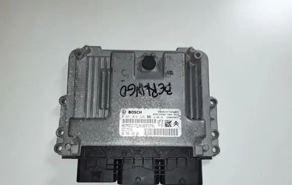 Citroen Berlingo Engine control unit/module 96788182
