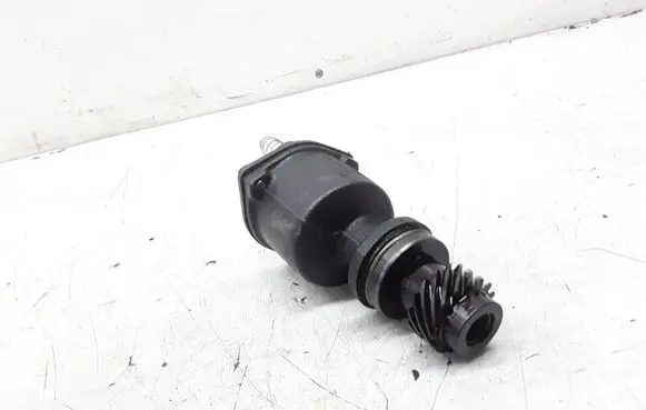 Volkswagen PASSAT B5 Vacuum pump 028207A