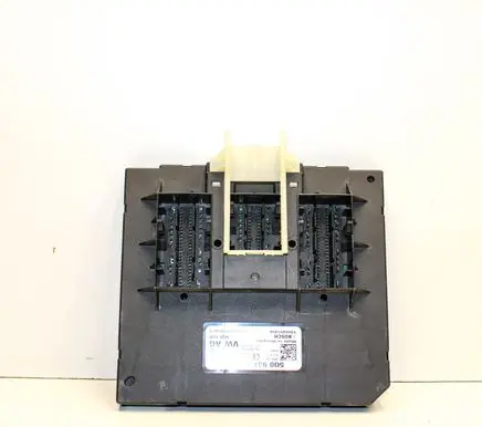 Skoda Octavia Mk3 (5E) Central body control module 5Q0937086Q