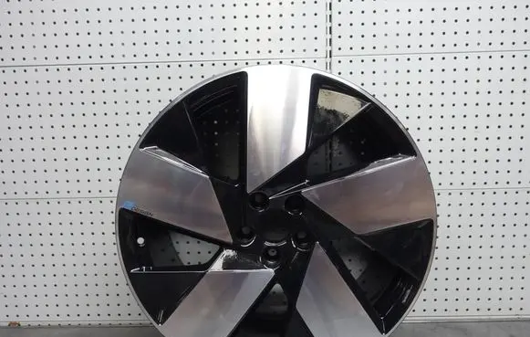 Volvo XC40 R20 alloy rim 32143630