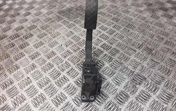 Volkswagen Polo IV 9N3 Accelerator throttle pedal 6Q1721503C