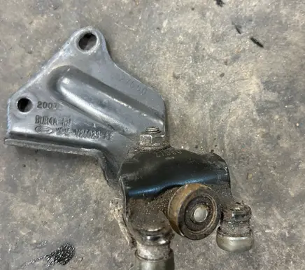 Volkswagen Crafter Sliding door upper roller guide/hinge YC15V25028