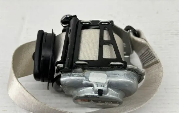 BMW X5 G05 Front seatbelt 7497589
