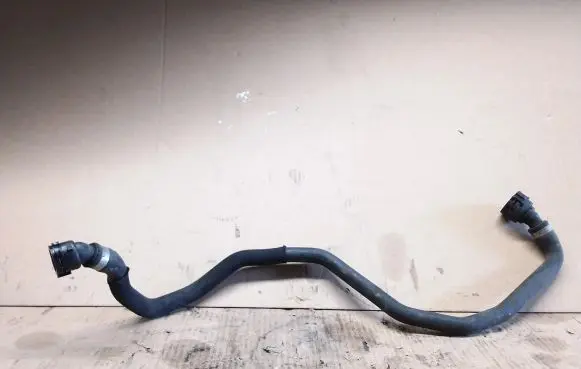 BMW 5 F10 F11 Engine coolant pipe/hose 8377671