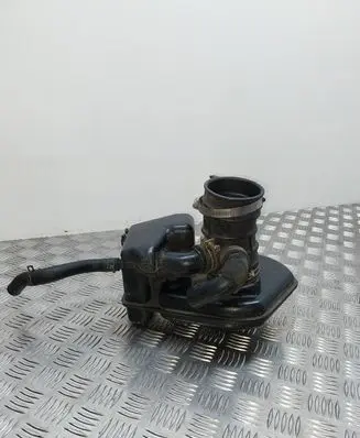 Nissan Murano Z50 Intake resonator 9Y504