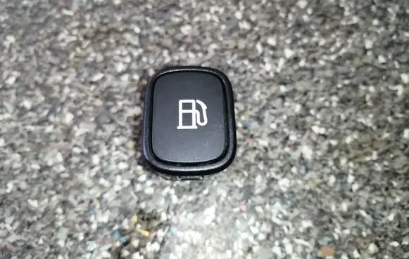 Chevrolet Volt II Fuel tank opening switch 23456331