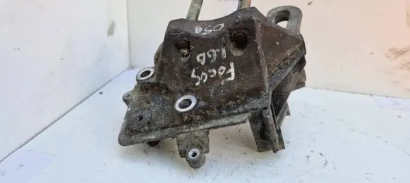 Ford Focus Engine mounting bracket 7s7g6f001ab