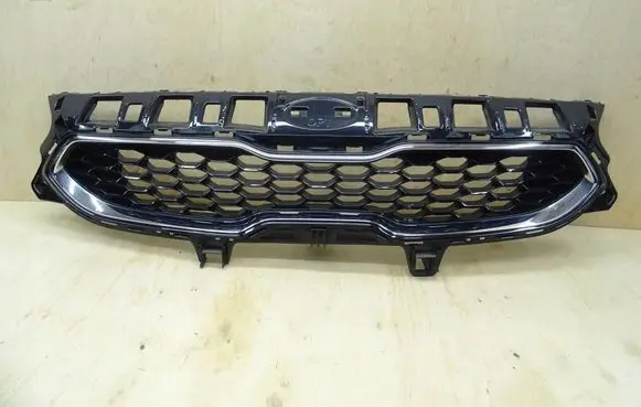 KIA Ceed Front bumper upper radiator grill