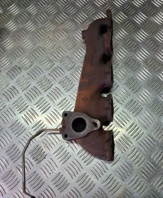 Opel Vivaro Exhaust manifold 140045202R