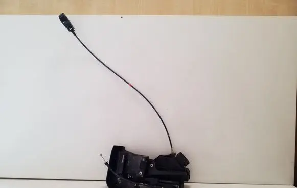 Ford Ranger Front door lock AB39A21812DA AB392121978AC