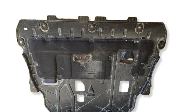 Volvo XC40 Engine splash shield/under tray 32352480