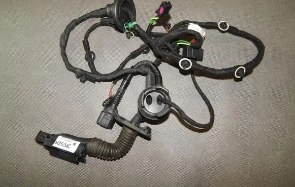 Audi Q3 8U Front door wiring loom 8U0971030