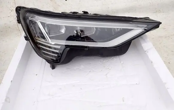 Audi e-tron Headlight/headlamp