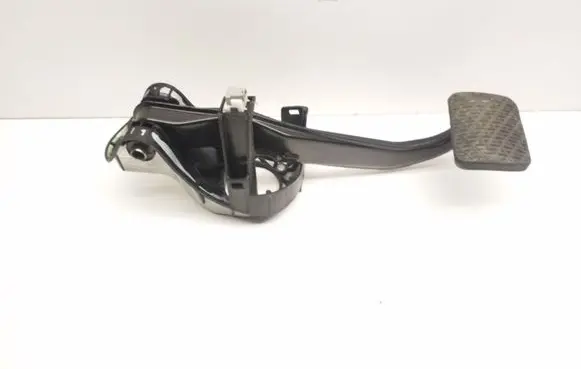 Mercedes-Benz GLK (X204) Brake pedal A2042902001