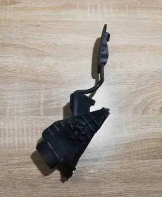 Toyota Prius (XW20) Accelerator throttle pedal 7812047040 1988003120