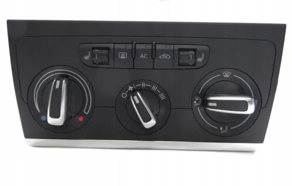 Audi Q3 8U Climate control unit 8U0820047A