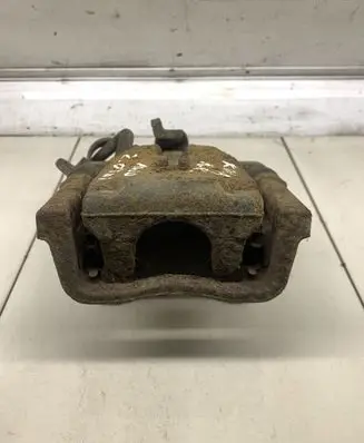 Ford Kuga I Rear brake caliper