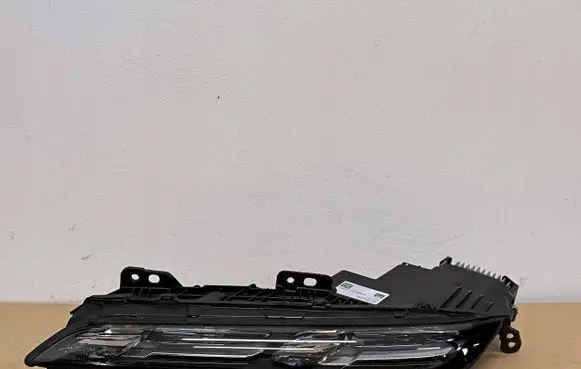 BMW 7 G70 Headlight/headlamp 9879935