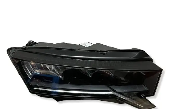 Skoda Octavia Mk4 Headlight/headlamp 5E4941010
