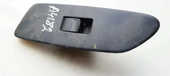 Toyota Auris 150 Electric window control switch 7423202560 74232-02560