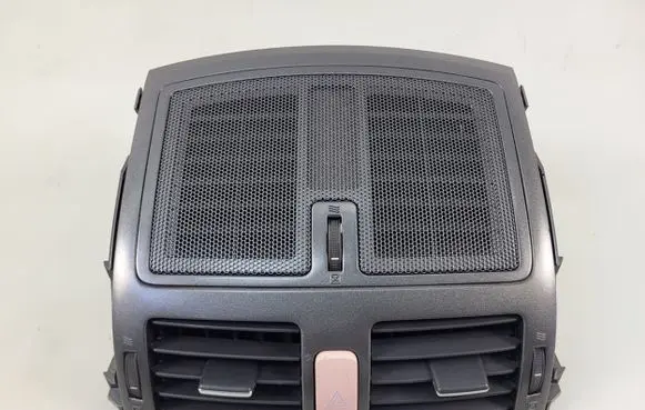 Toyota Auris 150 Air vent grill in roof 