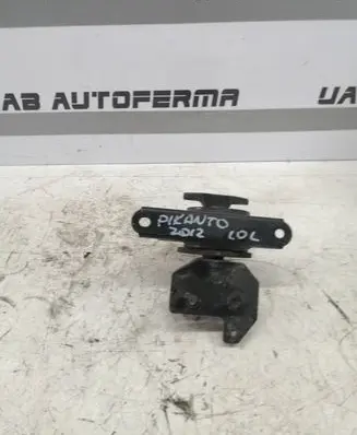 KIA Picanto Engine mount bracket