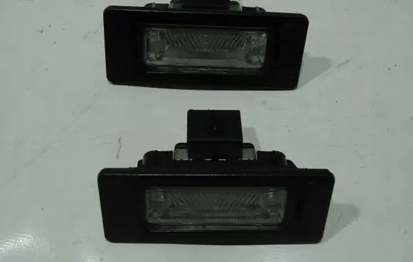 Audi A5 8T 8F Number plate light 8T0943021