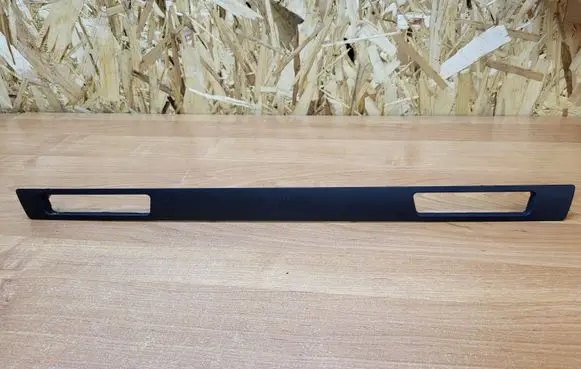 Dashboard glove box trim