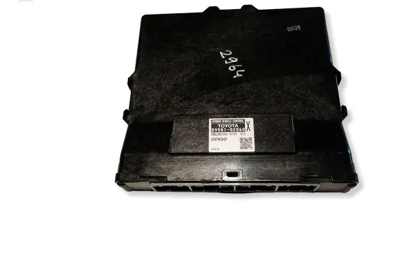 Toyota Auris E180 Other control units/modules 8998102060