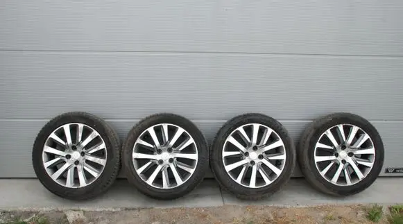 R17 alloy rim