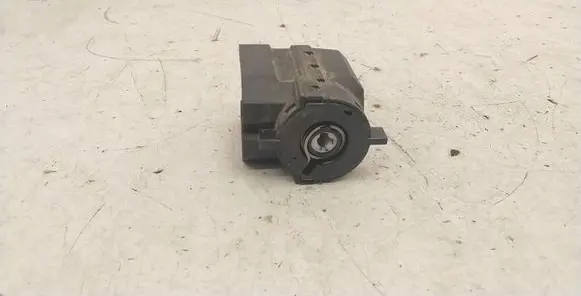 BMW 5 E39 Ignition lock contact 8363706