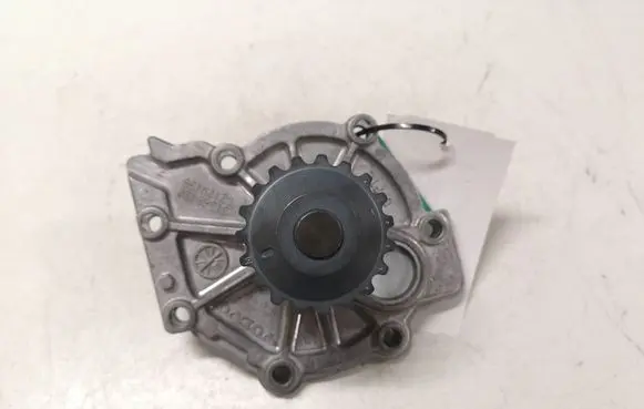 Volvo S90, V90 Water pump 31368420 CZ17W196