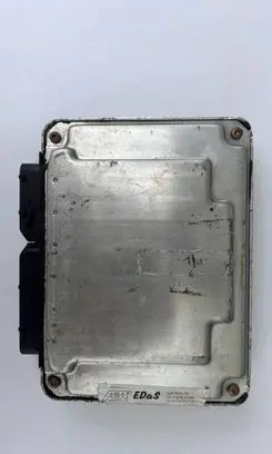 Volkswagen Bora Engine control unit/module 038906012FB 28SA5014 0281010651