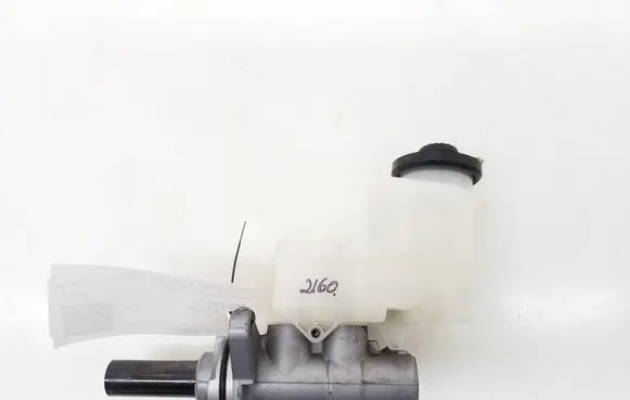 Master brake cylinder